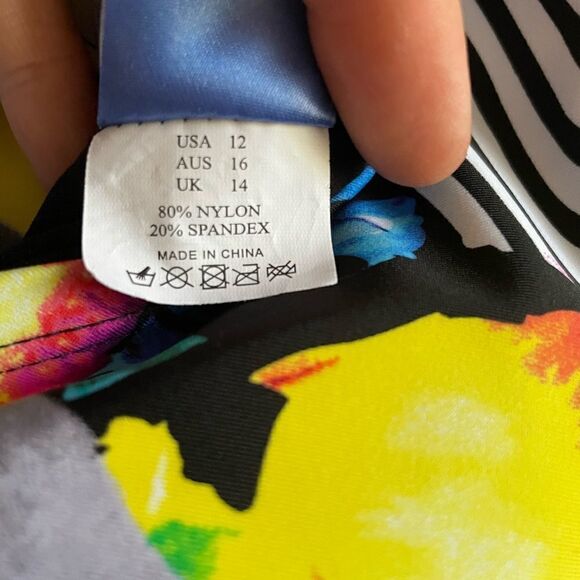 Byron Blue swim top - Picture 6 of 10